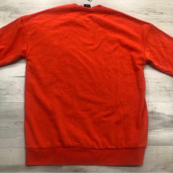 Hello Kitty Good Vibes Crewneck - Picture 2 of 3